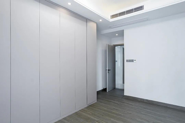 150㎡四居室，工業(yè)風(fēng)配色+簡約實用設(shè)計，碰撞出后現(xiàn)代生活方式